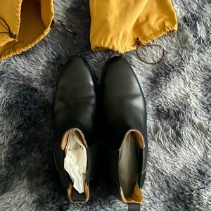 Meermin Mallorca Black Leather Boots, Rubber bottom! Worn 3 times! Great cond!